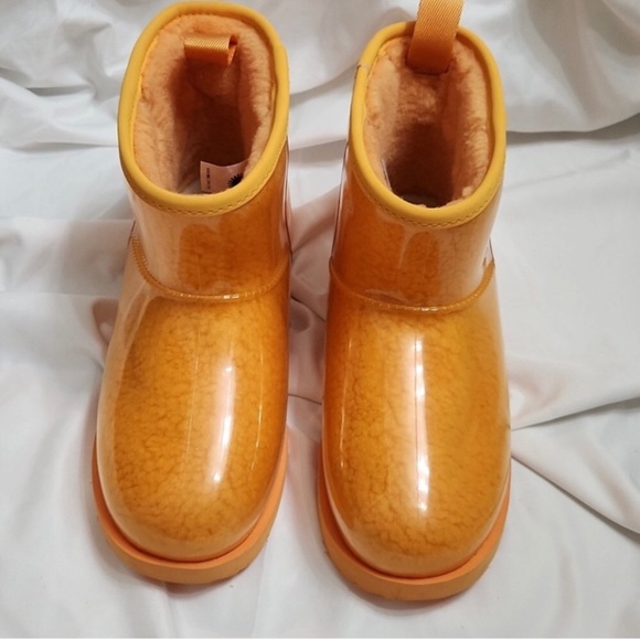 NEW UGG CLASSIC PAPAYA ORANGE CLEAR MINI WATERPROOF RAIN BOOTS Size 6 - Picture 2 of 10